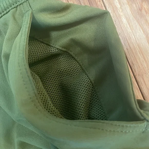 The North Face Women's Aphrodite Shorts - Picture 3 of 11